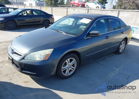 2006 Honda Accord 2.4 Ex from USA, damaged, VIN 1HGCM56726A053323